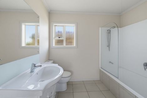 Photo of property in Henry Russell Estate, 21/36 Belgrove Drive, Waipukurau, 4200