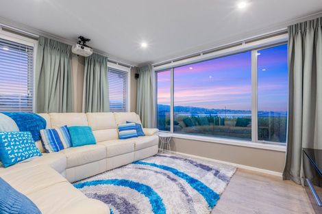 Photo of property in 5 Margaret Shields Avenue, Aotea, Porirua, 5024