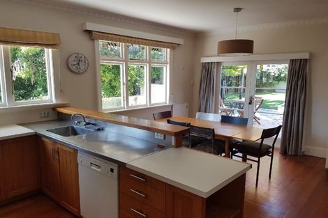 Photo of property in 6 Centaurus Road, Cashmere, Christchurch, 8022