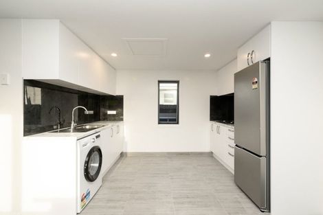 Photo of property in 2 Dickson Crescent, Hornby, Christchurch, 8042