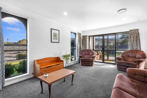 Photo of property in 18 Omega Place, Casebrook, Christchurch, 8051