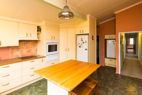 Photo of property in 162 Limbrick Street, Terrace End, Palmerston North, 4410