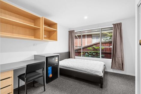 Photo of property in 33b Waimairi Road, Upper Riccarton, Christchurch, 8041