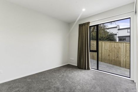 Photo of property in 41 Kingdale Road, Henderson, Auckland, 0610