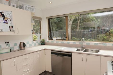 Photo of property in 31 Penryn Drive, Camborne, Porirua, 5026