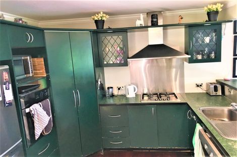 Photo of property in 15 Van Dyke Place, West Harbour, Auckland, 0618