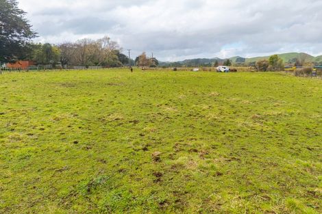 Photo of property in 100 Newman Road, Eketahuna, 4900