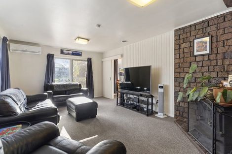 Photo of property in 20 Newham Place, Henderson, Auckland, 0612