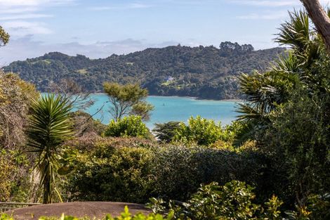 Photo of property in 35 Tawa Street, Oneroa, Waiheke Island, 1081