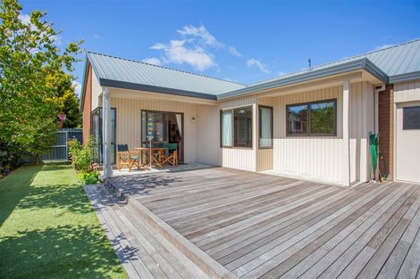 Photo of property in 2/110 Saint James Avenue, Papanui, Christchurch, 8053