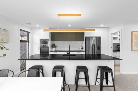 Photo of property in 7 Gratitude Way, Kelvin Grove, Palmerston North, 4414