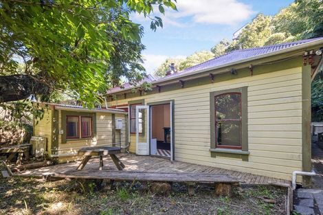 Photo of property in 44 Devon Street, Aro Valley, Wellington, 6021