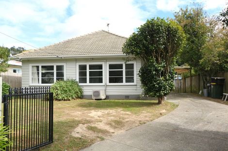 Photo of property in 396 Stokes Valley Road, Stokes Valley, Lower Hutt, 5019