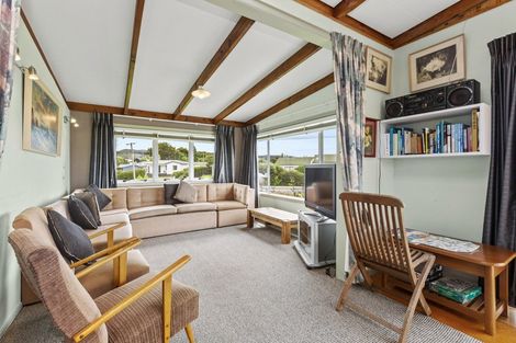 Photo of property in 39b Wallis Street, Raglan, 3225