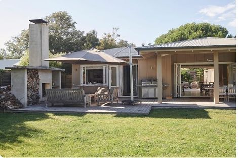 Photo of property in 47 Airini Road, Waimarama, 4294