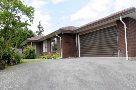 Photo of property in 8 Algie Place, Avonhead, Christchurch, 8042