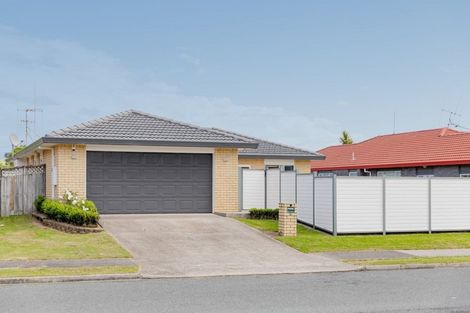 Photo of property in 31 Dalton Drive, Papamoa Beach, Papamoa, 3118