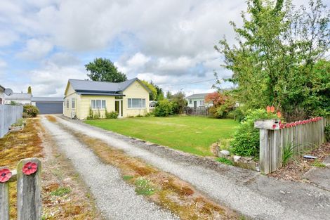 Photo of property in 26 Hunter Street, Edendale, 9825