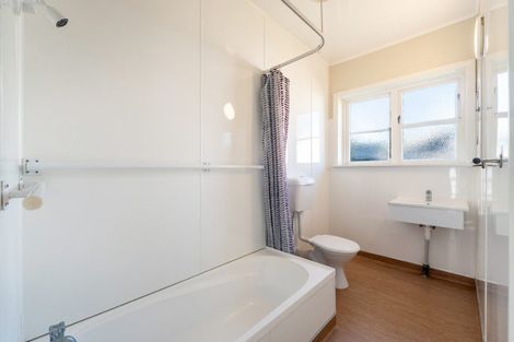 Photo of property in 2 Meola Road, Westmere, Auckland, 1022