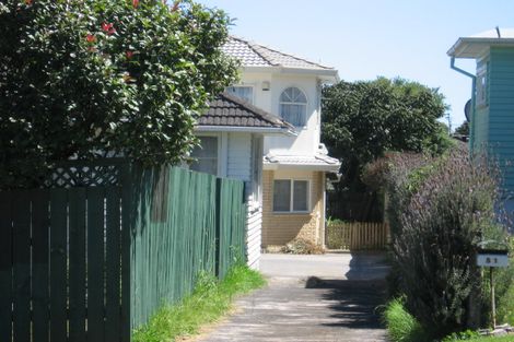 Photo of property in 51 Hayr Road, Three Kings, Auckland, 1042