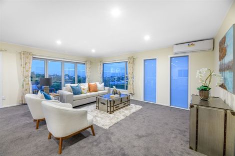 Photo of property in 5 Maxwelton Drive, Mairangi Bay, Auckland, 0630