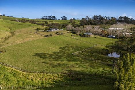 Photo of property in 11 Pineview Lane, Helensville, 0875