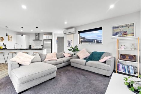 Photo of property in 8a Shetland Place, Westbrook, Palmerston North, 4412
