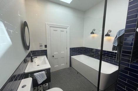 Photo of property in 15 Elizabeth Street, Mount Victoria, Wellington, 6011