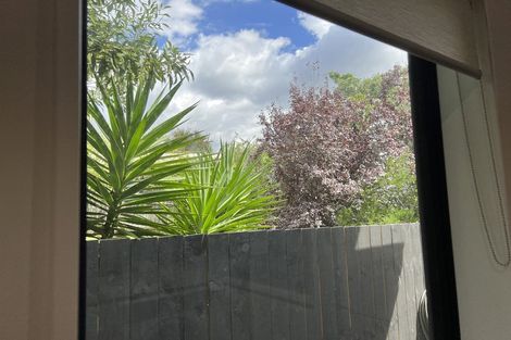 Photo of property in 8 Arataki Way, Glen Eden, Auckland, 0602