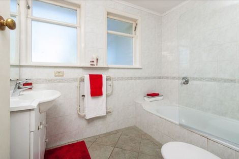 Photo of property in 7 Line Road, Glen Innes, Auckland, 1072