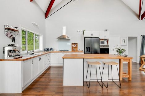 Photo of property in 346 Inland Road, Helensville, 0875