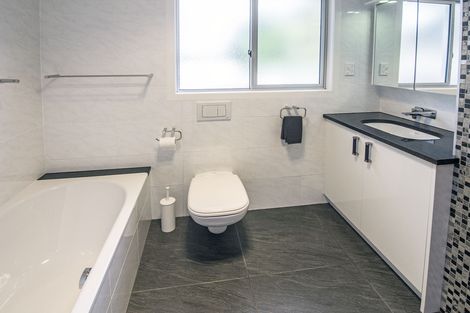 Photo of property in 56 Gordon Street, Lansdowne, Masterton, 5810