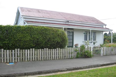 Photo of property in 10 Dawson Street, Pahiatua, 4910