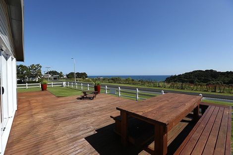 Photo of property in 22/20 Mace Terrace, Oakura, 4314