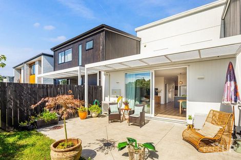 Photo of property in 32 Marine Parade, Hobsonville, Auckland, 0616
