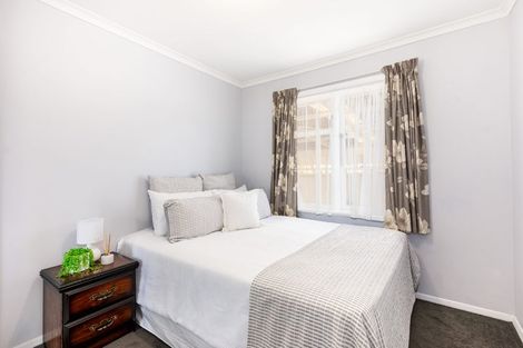 Photo of property in 1/17 Oak Street, Ebdentown, Upper Hutt, 5018