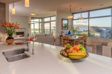 Photo of property in 116 Queens Road, Waikanae Beach, Waikanae, 5036