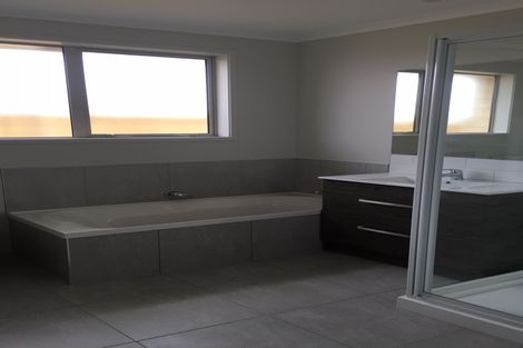 Photo of property in 7 Oka Street, Papamoa Beach, Papamoa, 3118