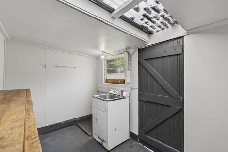 Photo of property in 327 Awai Road, Tarurutangi, New Plymouth, 4372