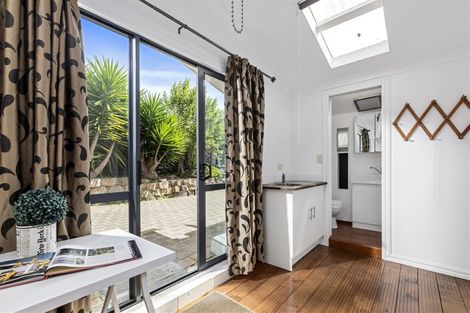 Photo of property in 20 Mcphail Street, Birkdale, Auckland, 0626