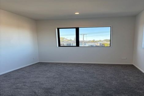 Photo of property in 13b Edgerton Road, Te Atatu Peninsula, Auckland, 0610
