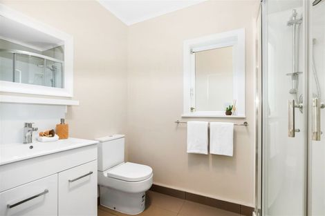 Photo of property in 2 Waimahanga Road, Onerahi, Whangarei, 0110