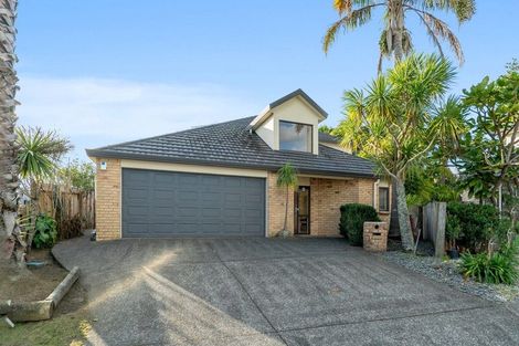 Photo of property in 45 Chieftain Rise, Goodwood Heights, Auckland, 2105