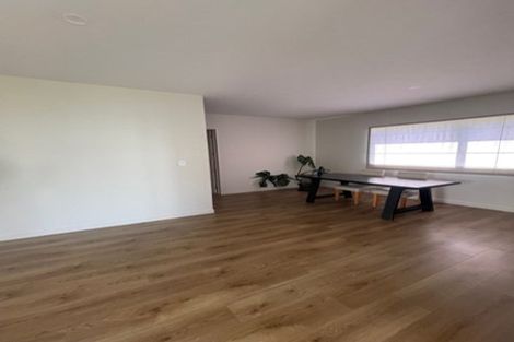 Photo of property in 24 Baumea Rise, Massey, Auckland, 0614