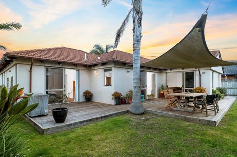 Photo of property in 6 Ohope Place, Papamoa Beach, Papamoa, 3118