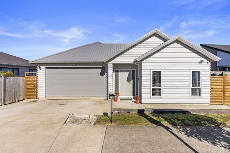 Photo of property in 24 Holcroft Street, Papakura, 2110