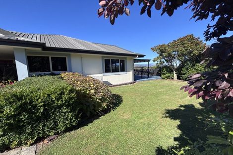 Photo of property in 6 Kea Place, Fitzherbert, Palmerston North, 4410
