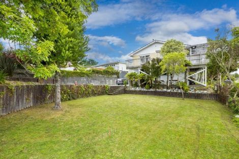 Photo of property in 4 Vista Crescent, Maoribank, Upper Hutt, 5018