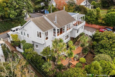 Photo of property in 22 Fairview Crescent, Kelburn, Wellington, 6012