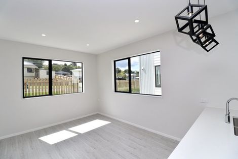 Photo of property in 127c Oreil Avenue, West Harbour, Auckland, 0618